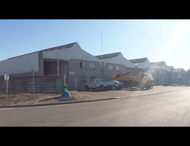 73M² FACTORY TO LET IN BLACKHEATH INDUSTRIAL